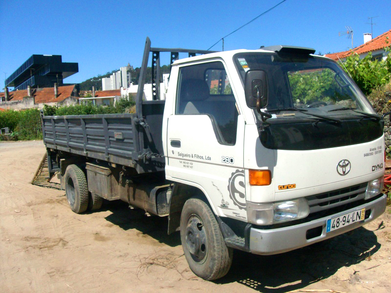 Toyota Dyna Basculante